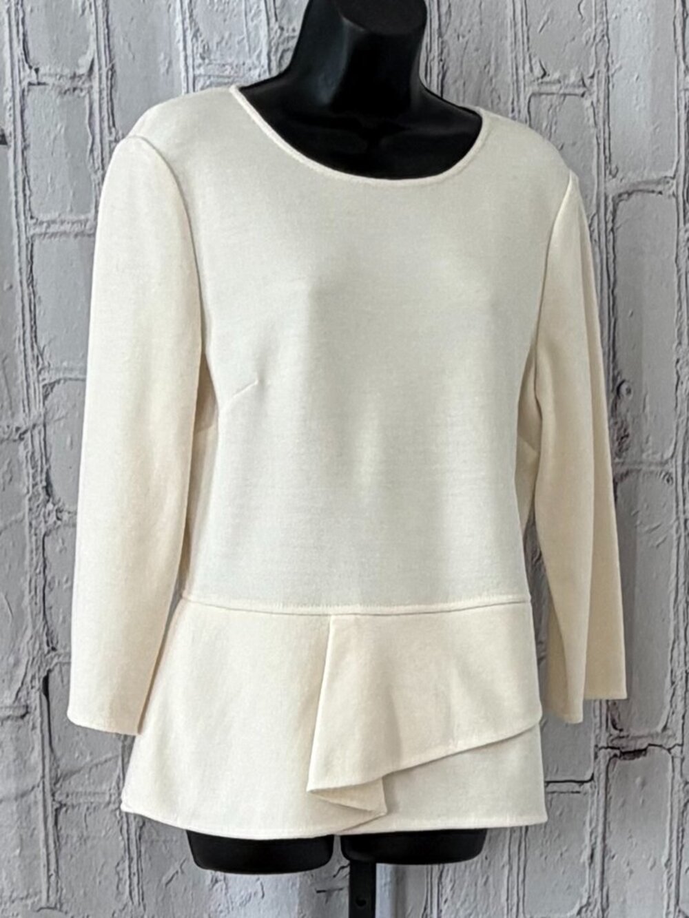 St. John | Peplum Top with Three Quarter Sleeves - Picture 2 of 16